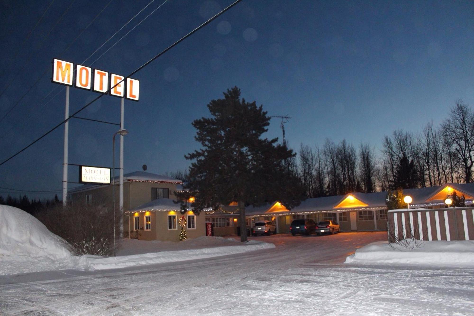 Motel Marie-Dan Sainte-Eulalie Экстерьер фото